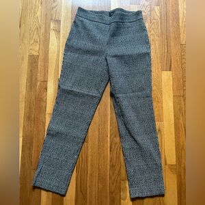 JM Collection Black and White Patterned Cropped Pants